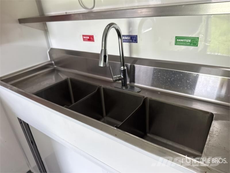 FUD 16 ft T/A Food Concession Trailer Autre remorque