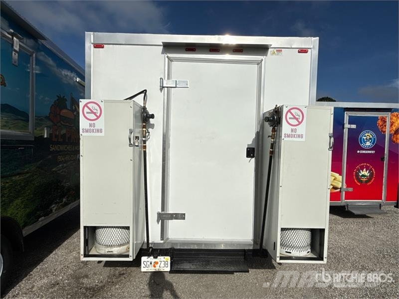  FUD 16 ft T/A Food Concession Trailer Outros reboques