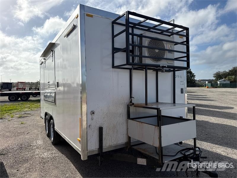  FUD 16 ft T/A Food Concession Trailer Outros reboques