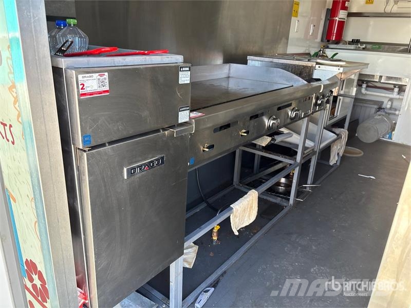 FUD 16 ft T/A Food Concession Trailer Otros remolques