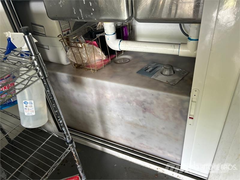 FUD 20 ft T/A Food Concession Trailer Andere Anhänger