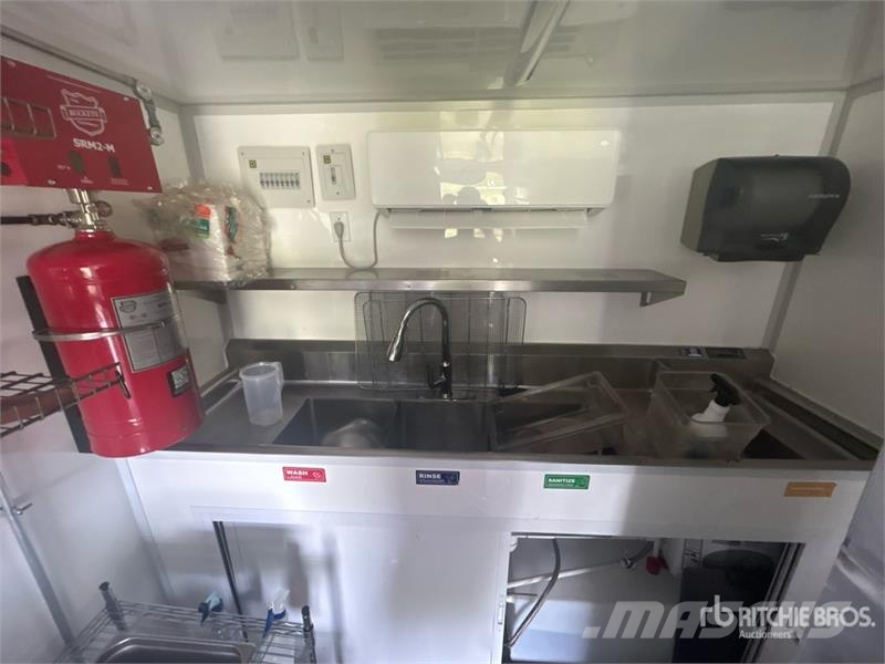FUD 20 ft T/A Food Concession Trailer Ostale prikolice