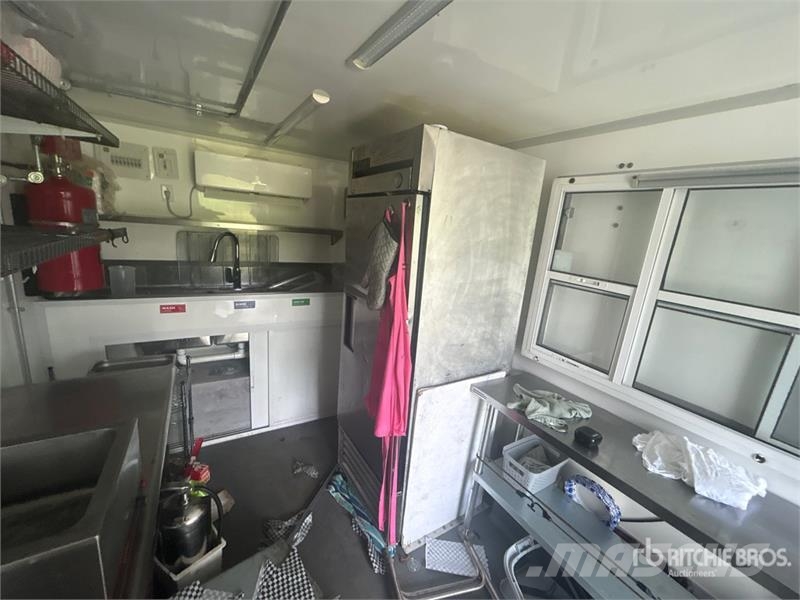 FUD 20 ft T/A Food Concession Trailer Andere Anhänger