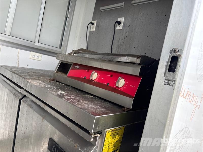 FUD 7 ft S/A Food Concession Trailer Druge prikolice