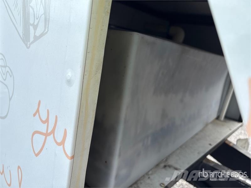 FUD 7 ft S/A Food Concession Trailer Druge prikolice