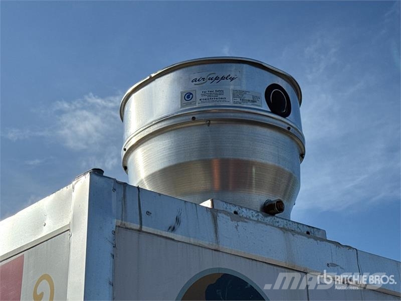 FUD 7 ft S/A Food Concession Trailer Citas piekabes