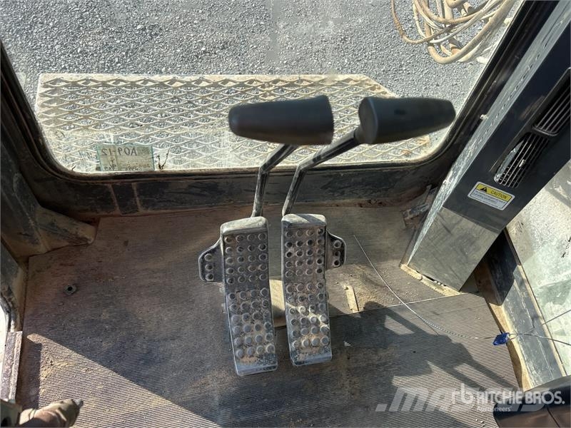 Furukawa HCR1200 Crawler Mounted Blasthole Drill 他のドリル機械