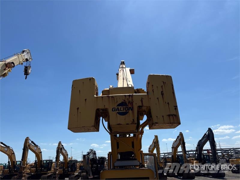 Galion 15 ton 4x4 Carry Deck Crane (Inoperable) Andre kraner