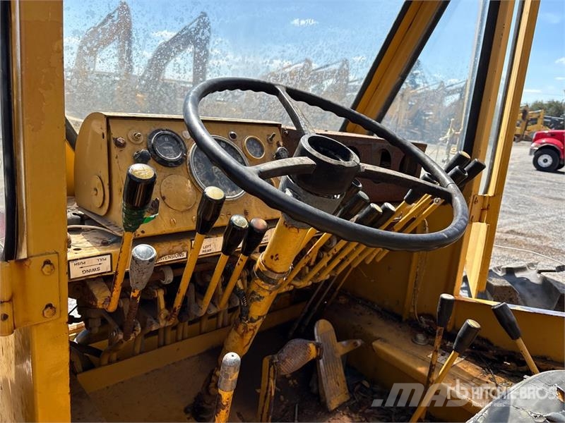 Galion 15 ton 4x4 Carry Deck Crane (Inoperable) Andre kraner