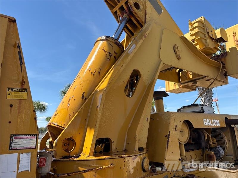 Galion 15 ton 4x4 Carry Deck Crane (Inoperable) Andre kraner