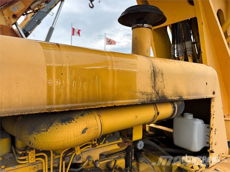 Galion 15 ton 4x4 Rough Terrain Crane (Inoperable) Avtodvigala