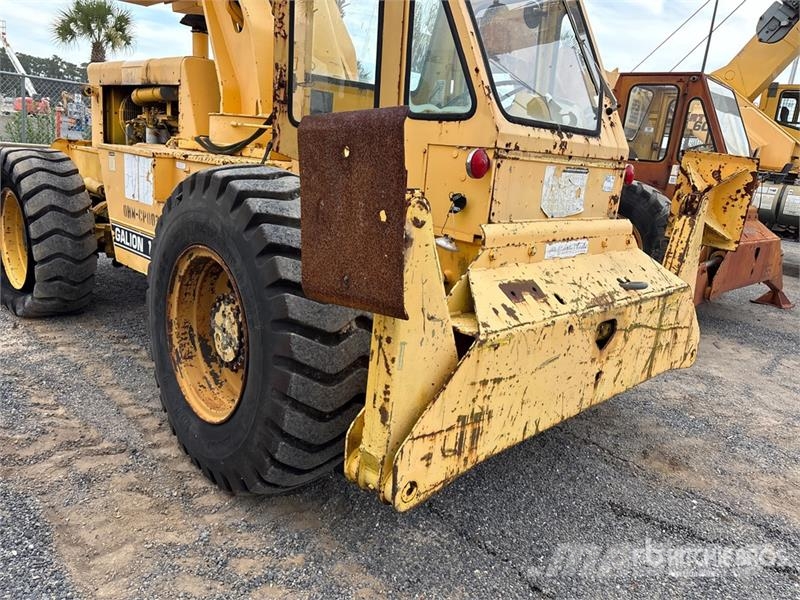 Galion 15 ton 4x4 Rough Terrain Crane (Inoperable) Avtodvigala