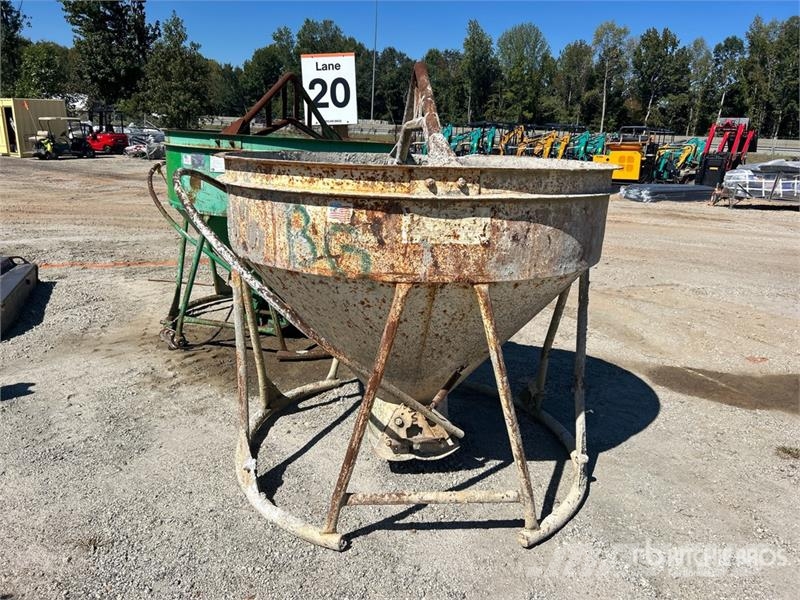 Gar-Bro 454-R 2 Yard Concrete Bucket Pripomočki za betonska dela