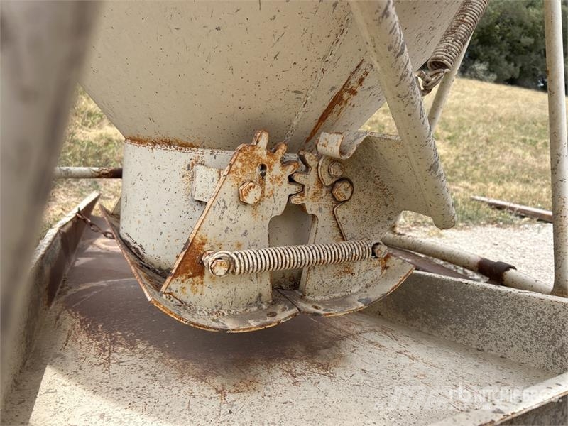 Gar-Bro Concrete Bucket ملحقات خرسانة