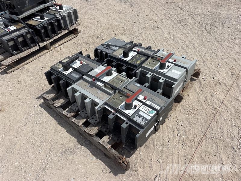 GE of (6) GE 1600 Amp Breakers Other components
