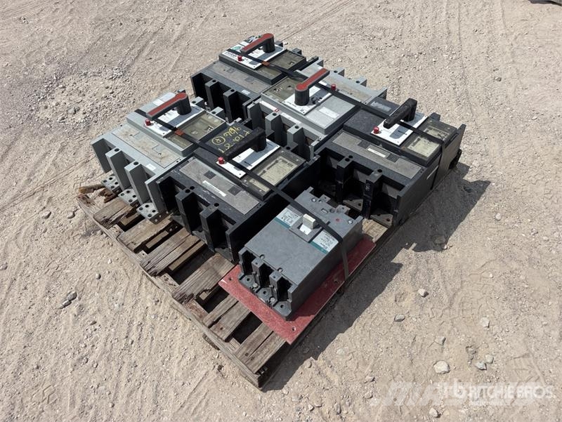 GE of (6) GE 1600 Amp Breakers Other components