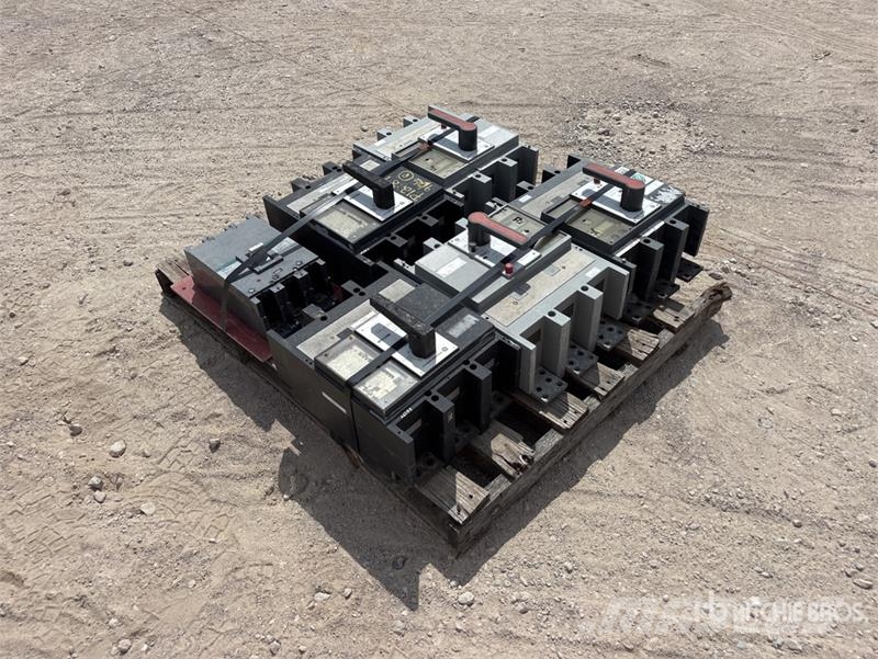 GE of (6) GE 1600 Amp Breakers Other components