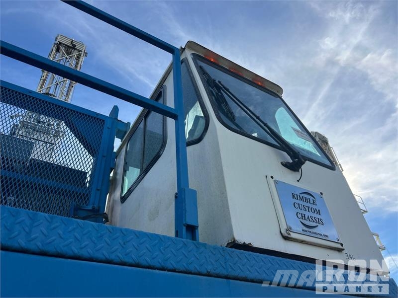  Gefco on   Speesdstar 150K 8x4 Drill Truck شاحنات المعدات  المحمولة لحفر الآبار
