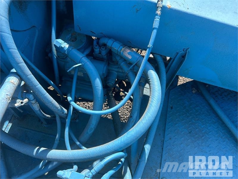  Gefco on   Speesdstar 150K 8x4 Drill Truck شاحنات المعدات  المحمولة لحفر الآبار