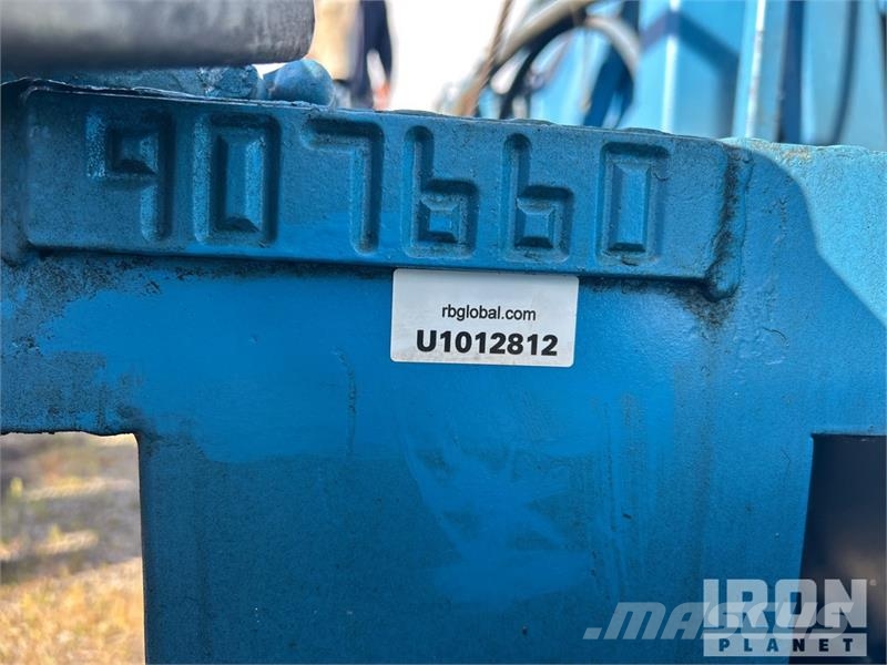  Gefco on   Speesdstar 150K 8x4 Drill Truck شاحنات المعدات  المحمولة لحفر الآبار