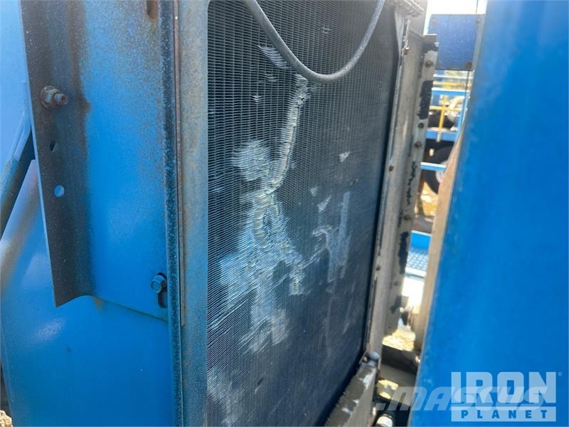  Gefco on   Speesdstar 150K 8x4 Drill Truck شاحنات المعدات  المحمولة لحفر الآبار