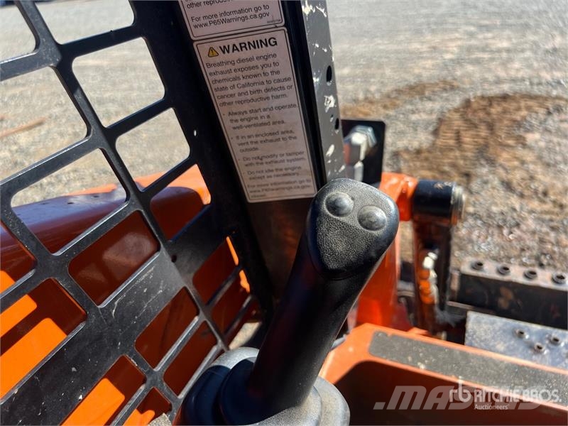 Gehl RT105 Compact Track Loader スキッドステアローダー