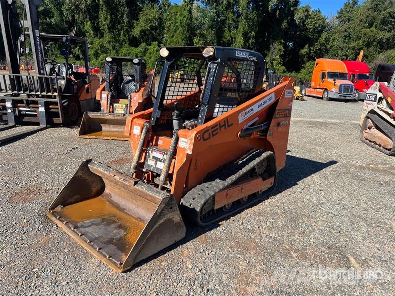 Gehl RT105 Compact Track Loader スキッドステアローダー