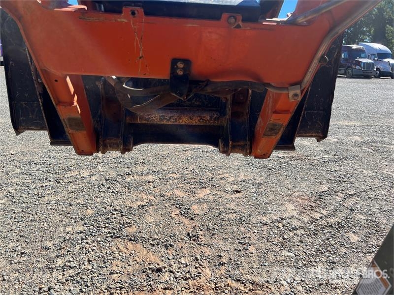 Gehl RT105 Compact Track Loader スキッドステアローダー