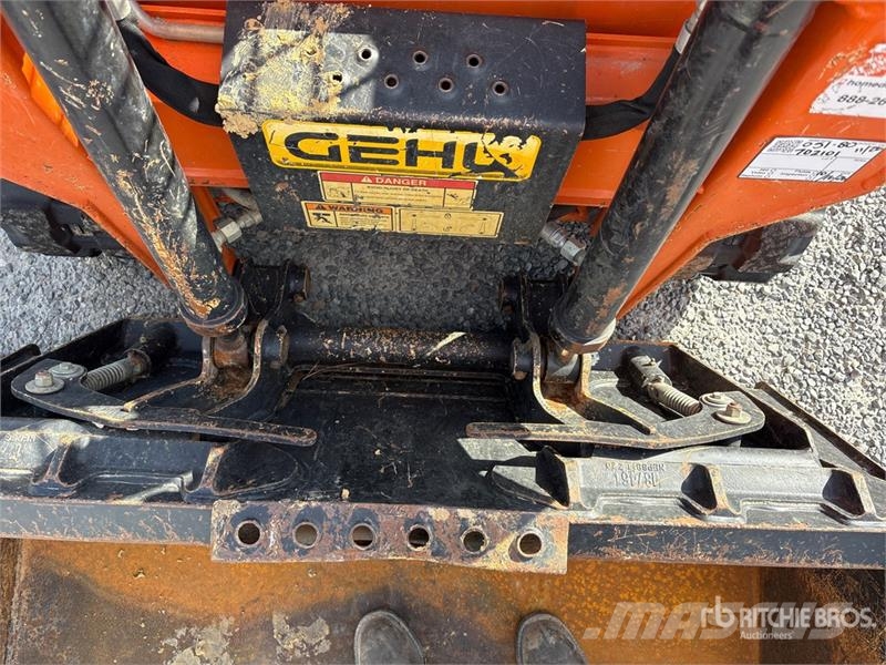 Gehl RT105 Compact Track Loader Kompaktrakodók