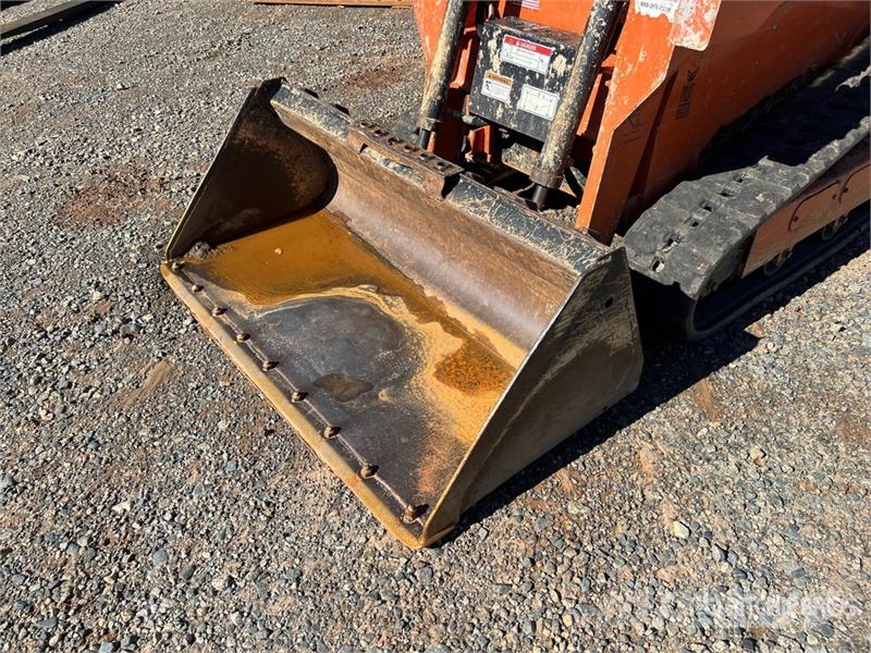 Gehl RT105 Compact Track Loader スキッドステアローダー