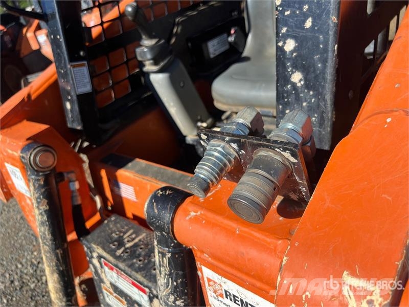 Gehl RT105 Compact Track Loader スキッドステアローダー