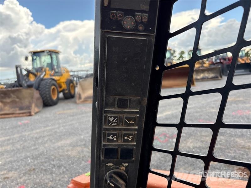 Gehl RT135 Compact Track Loader Kompaktlaadurid
