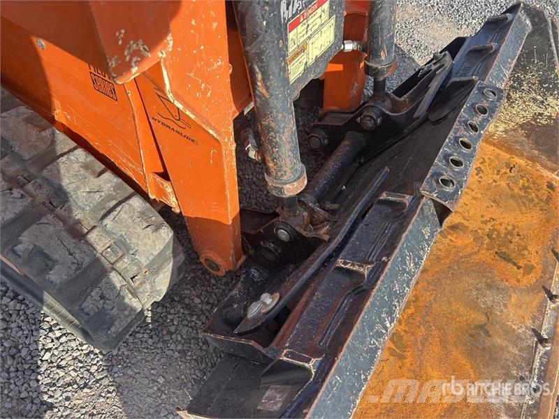 Gehl RT135 Compact Track Loader Kompaktlaadurid