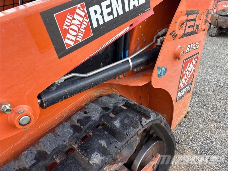 Gehl RT135 Compact Track Loader Kompaktlaadurid