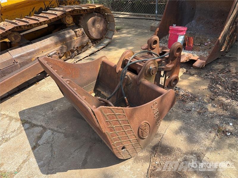 Geith 48 in Cleanup Excavator Bucket Lopaty