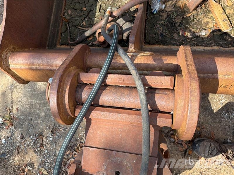 Geith 48 in Cleanup Excavator Bucket Lopaty