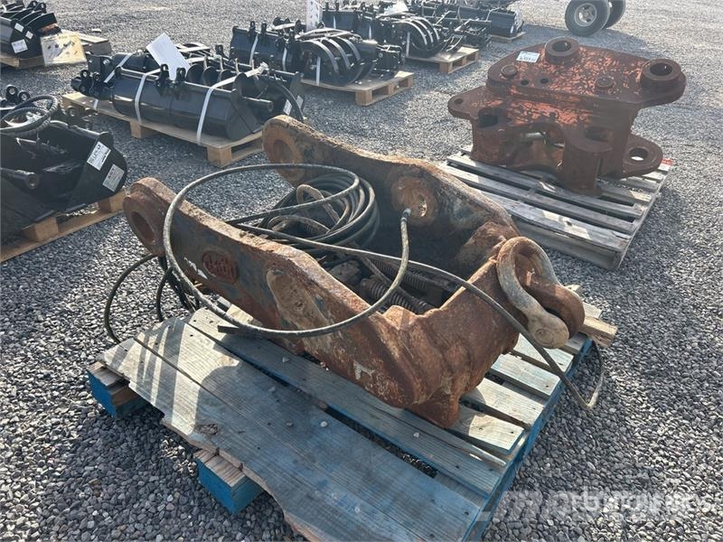 Geith Excavator Coupler - Fits Cat 329E, 329F Hitre spojke