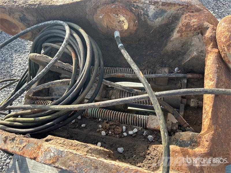 Geith Excavator Coupler - Fits Cat 329E, 329F Hitre spojke