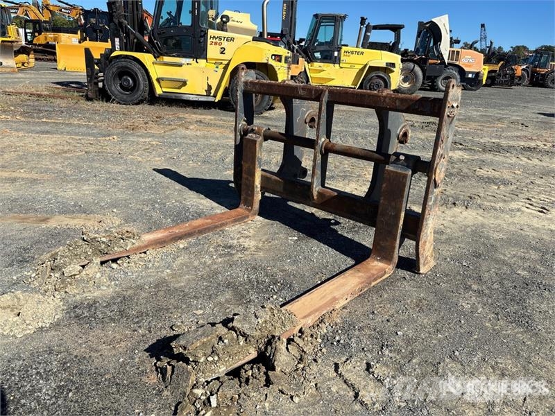  GEM Wheel Loader Forks - Fits John Deere 444K شوكات