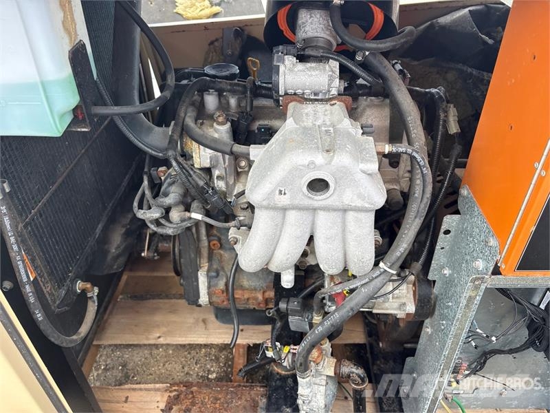 Generac 35 kW Skid-Mounted Generator Set Geradores a diesel