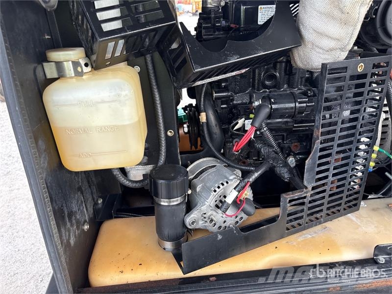 Generac GLT4 3.3 kW Light Tower Osvětlovací stožáry