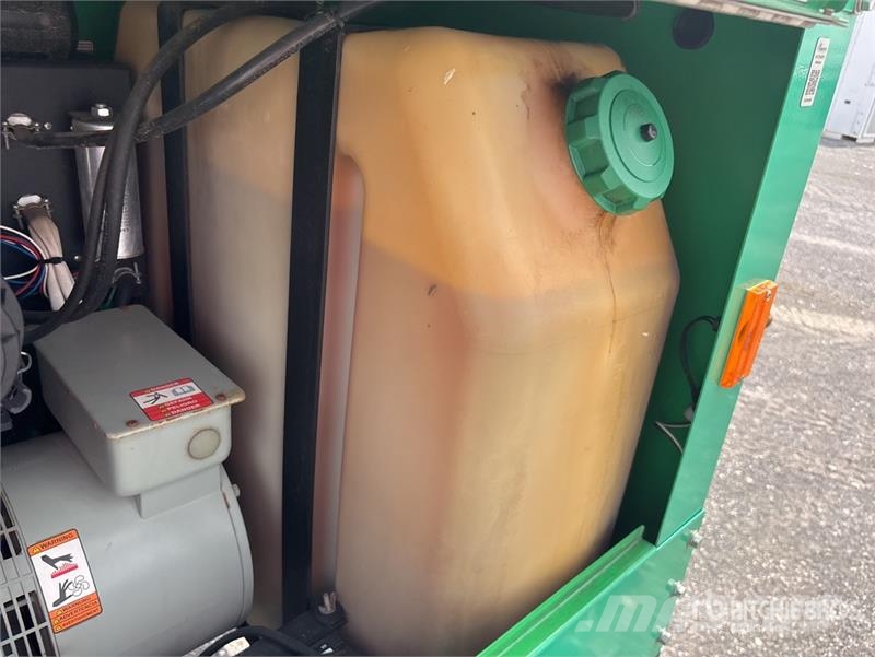 Generac Magnum MLT3060K-01 6 kW Light Tower Lystårne