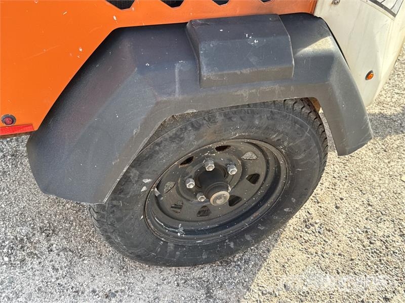 Generac MLT6SKDS 6 kW Light Tower Osvetľovacie stožiare