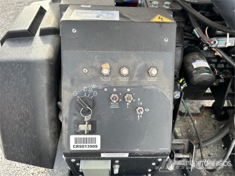 Generac MLTS-4 2.5 kW Light Tower Осветительные установки