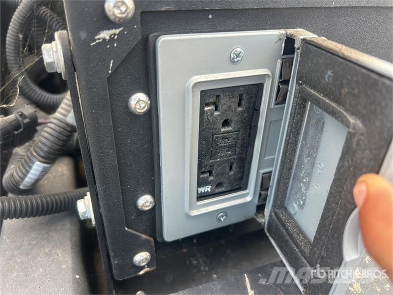 Generac MLTS-4 2.5 kW Light Tower Light towers