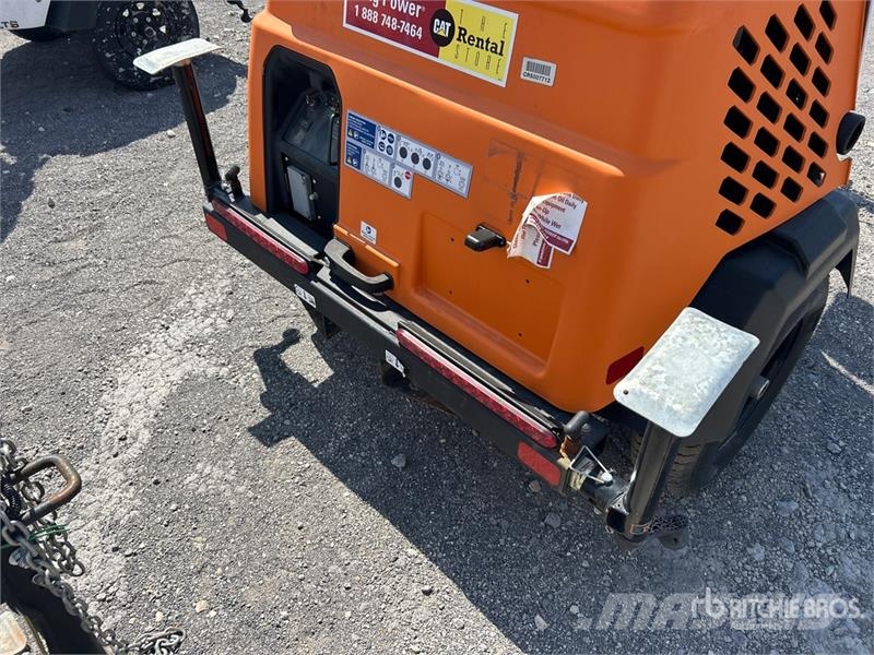 Generac MLTS-4 2.5 kW Light Tower Осветительные установки