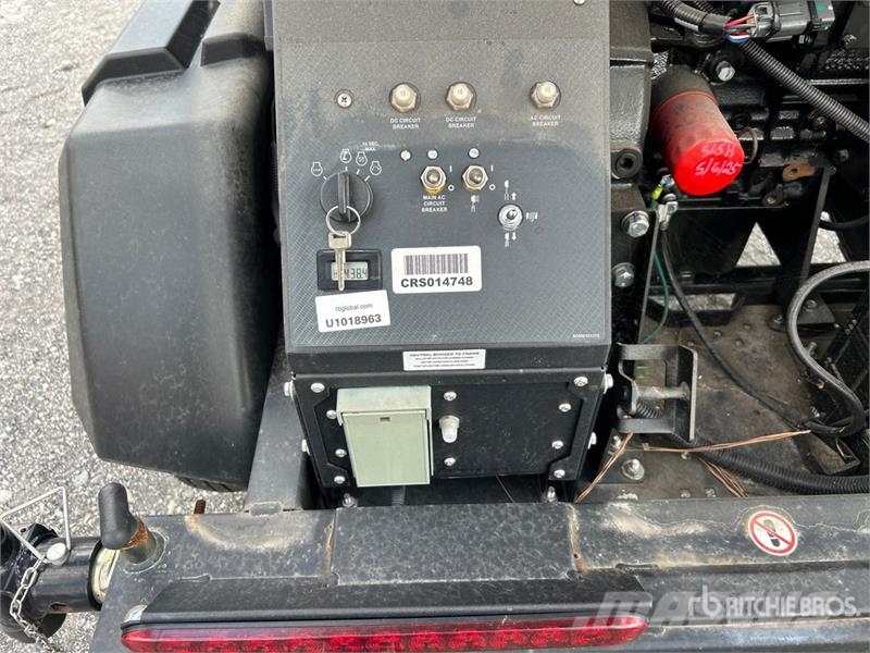 Generac MLTS-4 2.5 kW Light Tower Осветительные установки