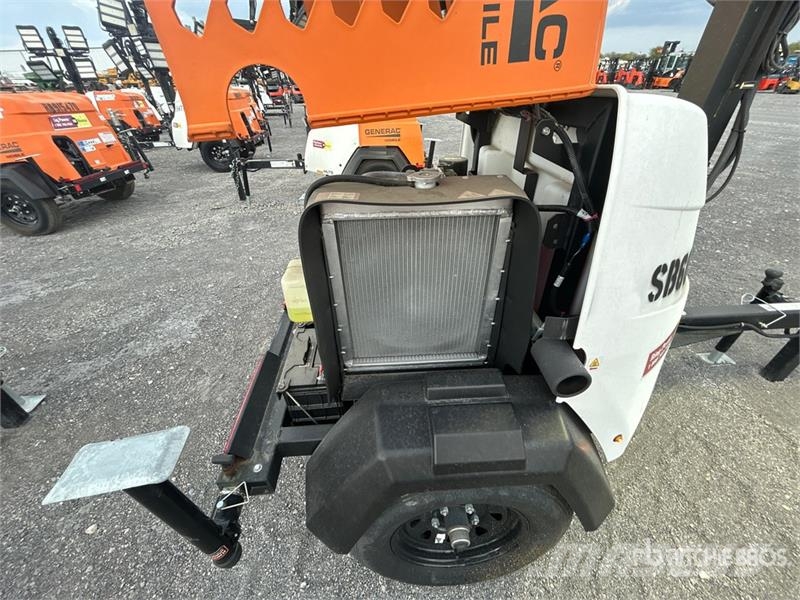 Generac MLTS-4 2.5 kW Light Tower Осветительные установки