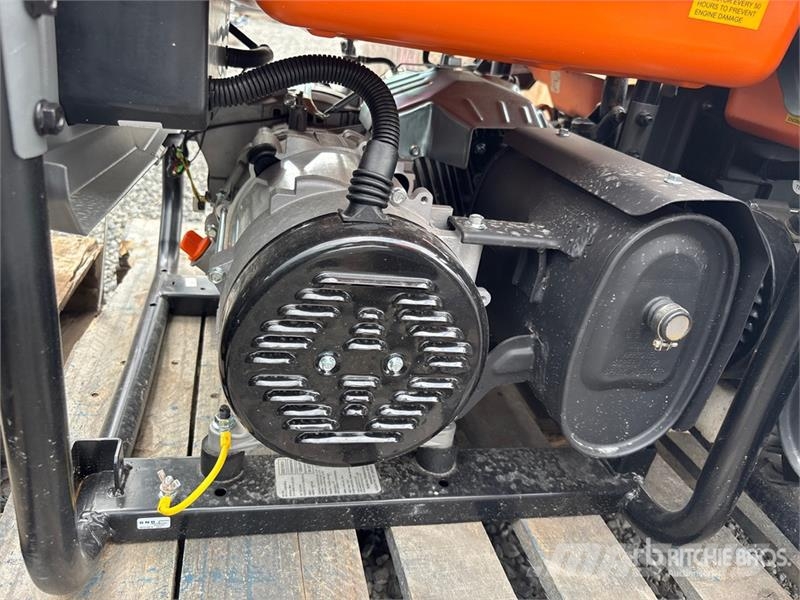 Generac of (5) Generac Portable Generator Set Altri generatori