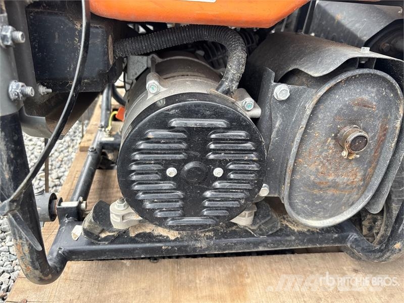 Generac of (5) Generac Portable Generator Set Altri generatori